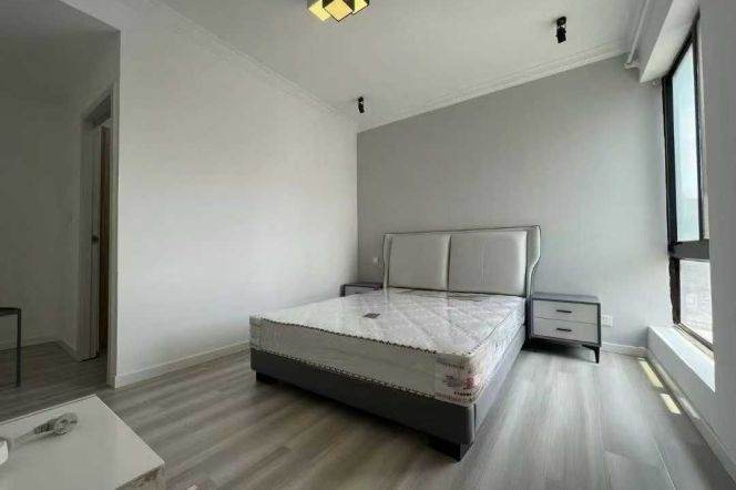 changshou rd elevator 2Br/big living room@L3/4/7/13