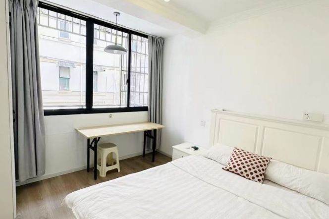 zhongshan park 2BR/living room@L2/3/4