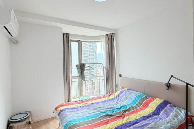 Yunhe Garden -2beds - decent entrance- floor heating- Elevator-Jing’an Temple 