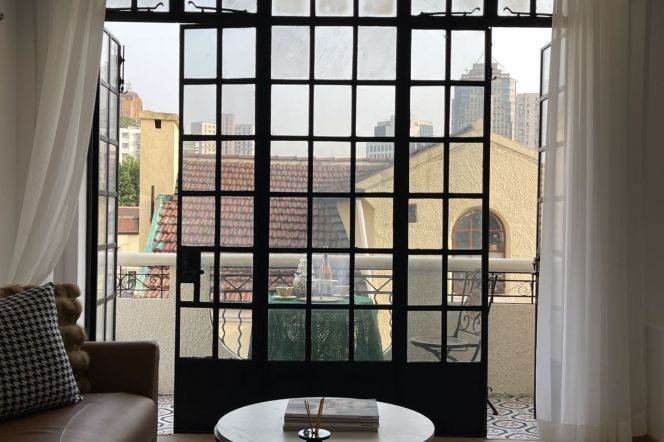 Classic 3BR 2BA 150m² Old House w/Balcony on Taiyuan Rd