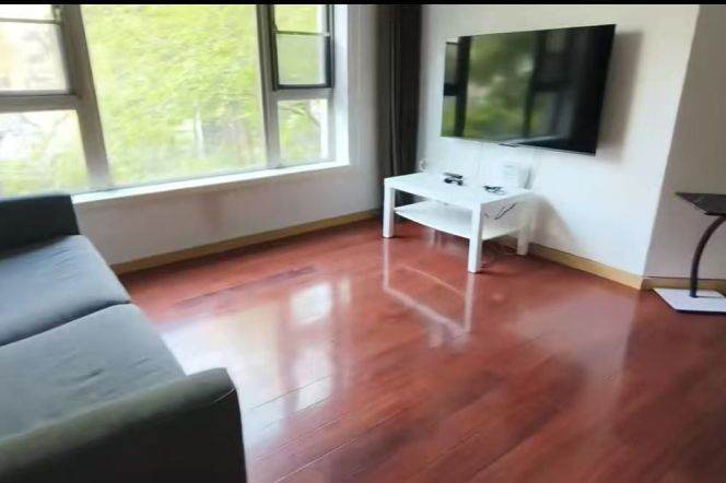 Jiaotong University elevator 2BR apartment