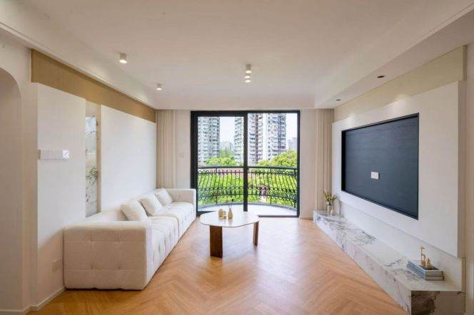Huaihai rd 4br2bath140sqm