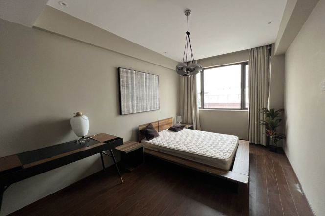 Spacious 3BR 2BA 160m² Elevator Apt nr Zhongshan Park