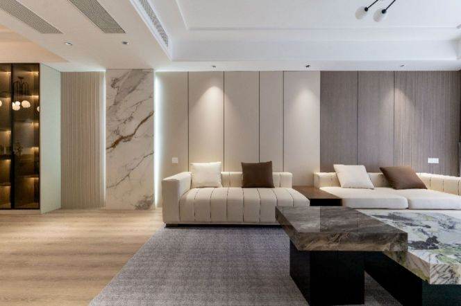 Modern 3-Bedroom Apartment in Central Xujiahui, Fully Furnished