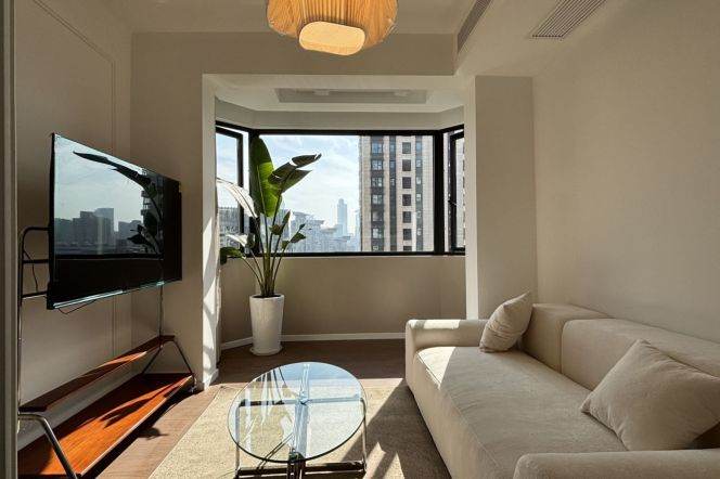 1Bdr Apt/Spacious&Modern /L1/3/4 Shanghai Railway Station/Good View/8.5k