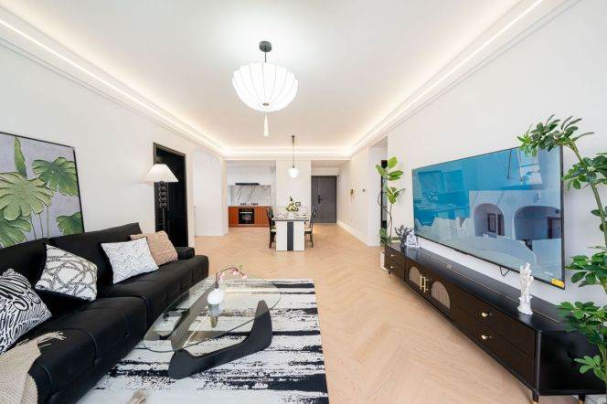 Suzhou creek, 3Br 2Ba 145Sqm, Lomgde rd., L11/13