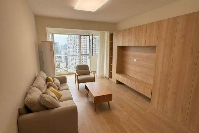 Shanghai Indoor Stadium elevator 2BR apartment