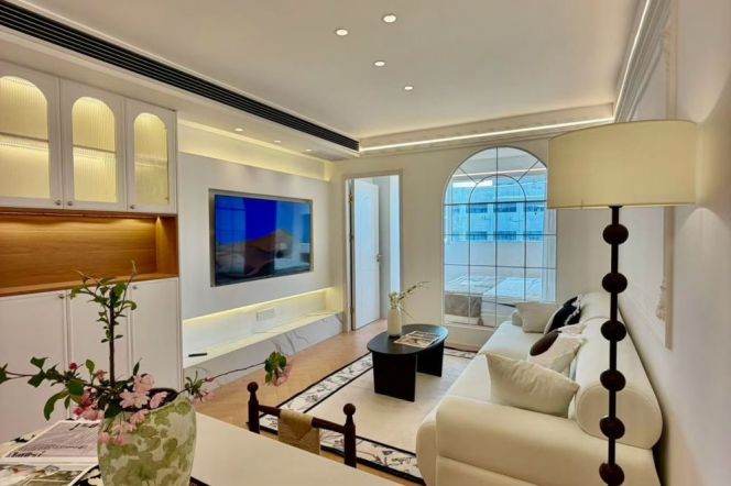 zhongshan park station one bedroom