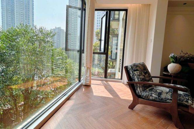 3Bdrs 2Baths /Spacious&Bright /Line 6 Shanghai Children's Medical Center/Elevator/View