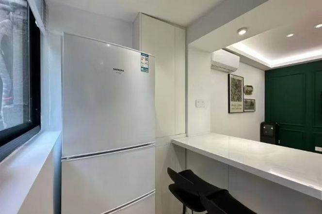 Beautiful 2br-2bath @Yuyuan Road,outdoor Balcony,Jing'an Temple