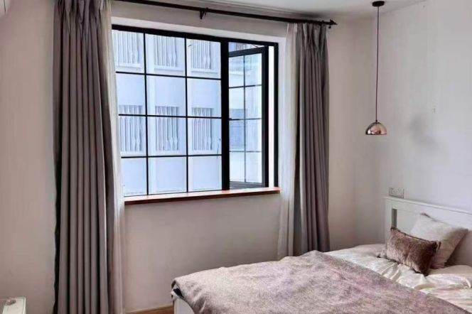 nice 2 bedrooms open balcony modern furniture in Xintiandi line 1,10,13,14 only 13.5K