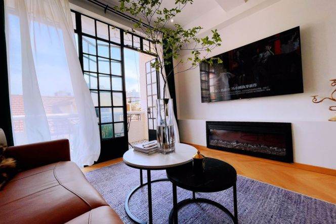 Classic 3BR 2BA 150m² Old House w/Balcony on Taiyuan Rd