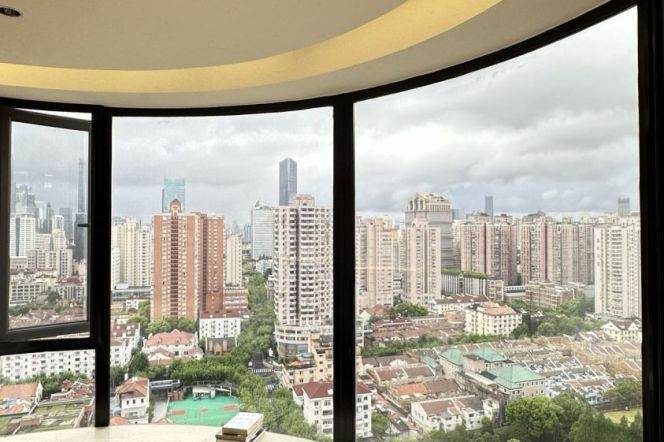 Modern 4brs with floor heating and balcony  beside metro line 7 Chang ping road