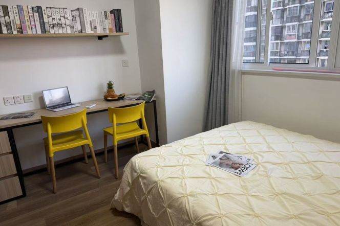 1Studio near line 1 N.Zhongshan Rd and convenient to People Square can long and short lease