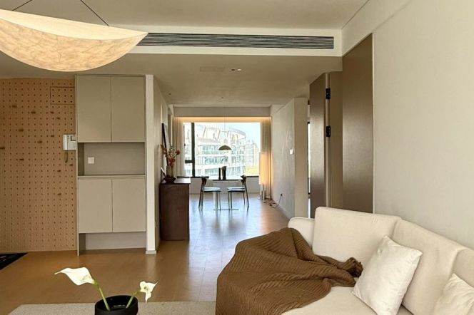 Premium residential compound in Lujiazui area