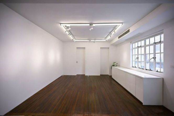 The Whole Lane house near Jing'An Temple M2/7/14