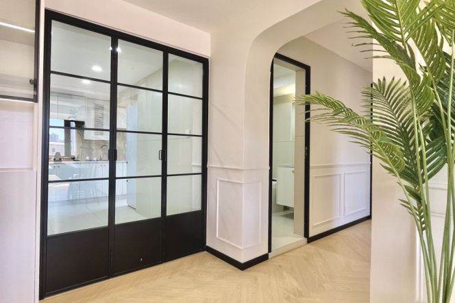 2+1 Rooms, 2 Baths with Central ac, Dryer, High rise Building, 140 sqm @ Jiaotong uni L10&11