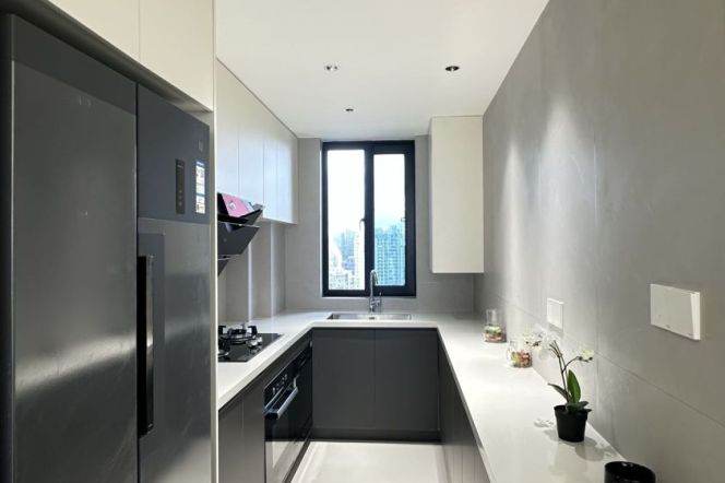 Modern 4brs with floor heating and balcony  beside metro line 7 Chang ping road