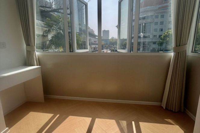 Cozy bright 1br 1living room Nr Zhongshan park M2/3/4
