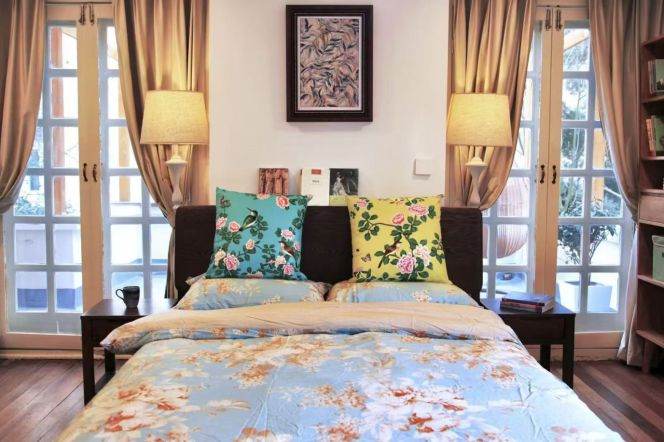 Well decorated 1Br  w. Terrace Oven