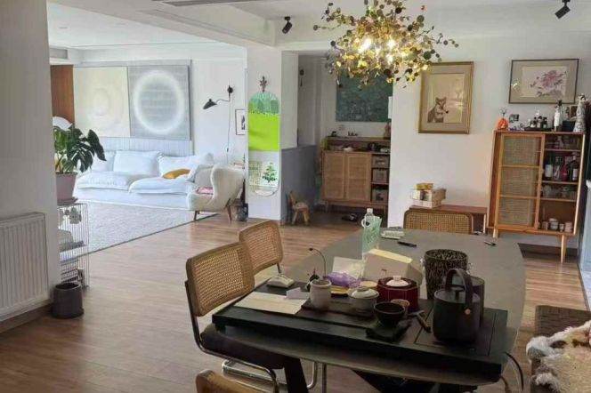 Hengshan rd 3+1br180sqm