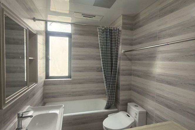 Bright 2Bdrs  @Weining Rd &Line 2