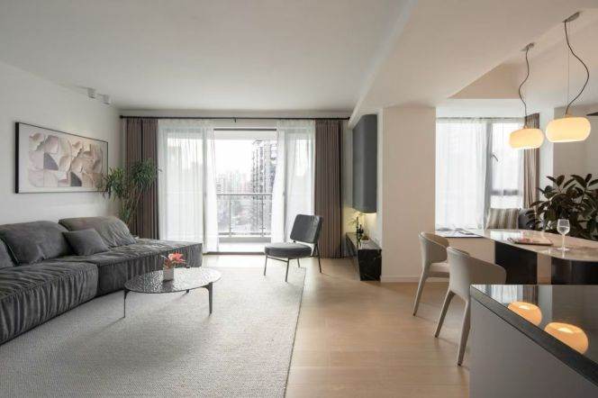 High rise 2brs&2baths with balconies near Lujiabang Road