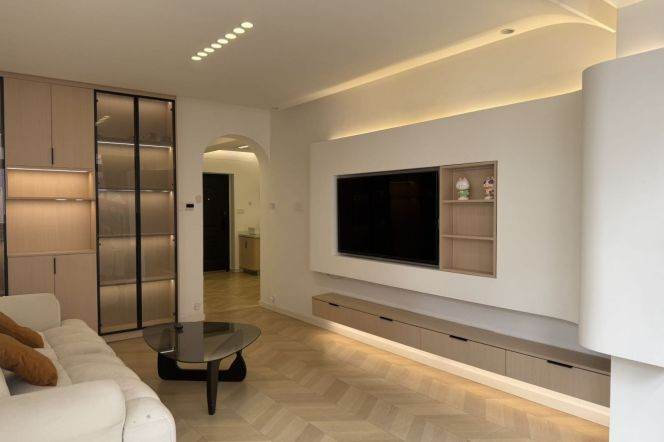 Only 8k L3/4/7 Zhenping rd  cozy 1br  / floor heating / Bright / Stairs 