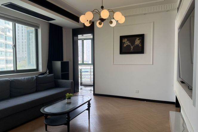 Great compound  cozy 1br  L3/4/7 Zhenping rd  Bright / Elevator