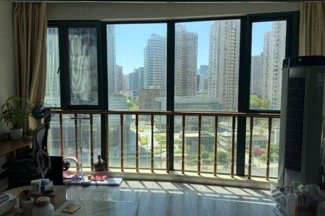 Spacious shared apartment with Suzhou Creek View 