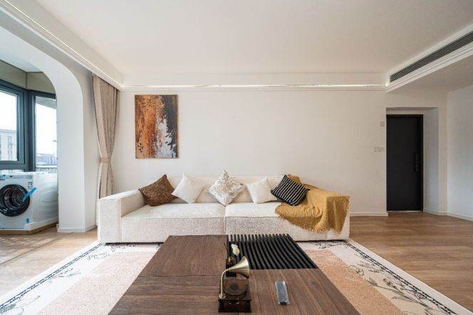 3 Brs, 2 Baths, 170 sqm, High rise Building @ International Cruise Centre L12