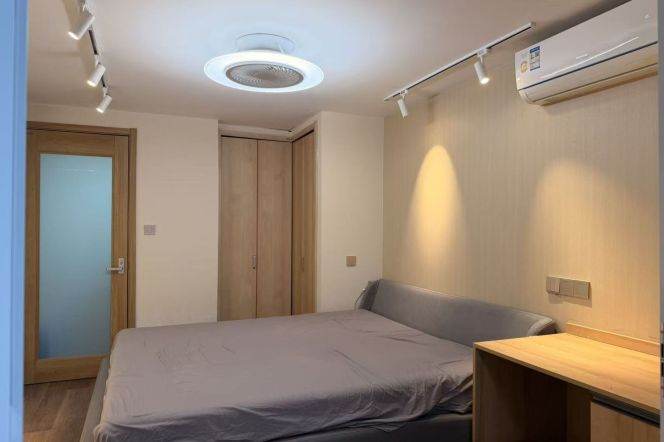 1BR near line 4/14 Pu'dong Avenue and convenient to Lujiazui 