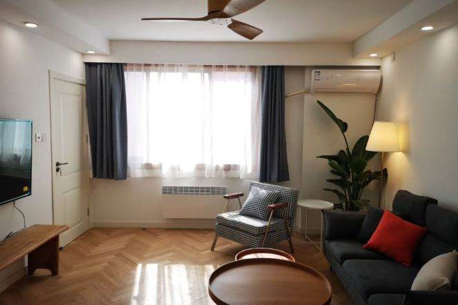 Cozy 2bedrooms elevator Apt+Wall Heating+Oven@Dong'an Rd