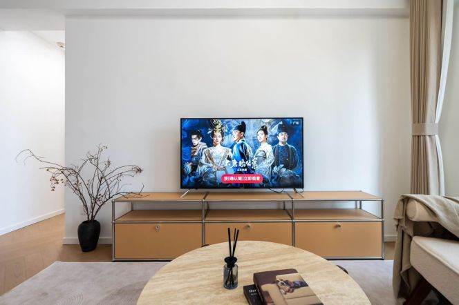 Kerry Everbright City — Modern 2BR with Wall Heating — 14,000 RMB