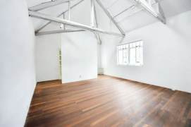 The Whole Lane house near Jing'An Temple M2/7/14