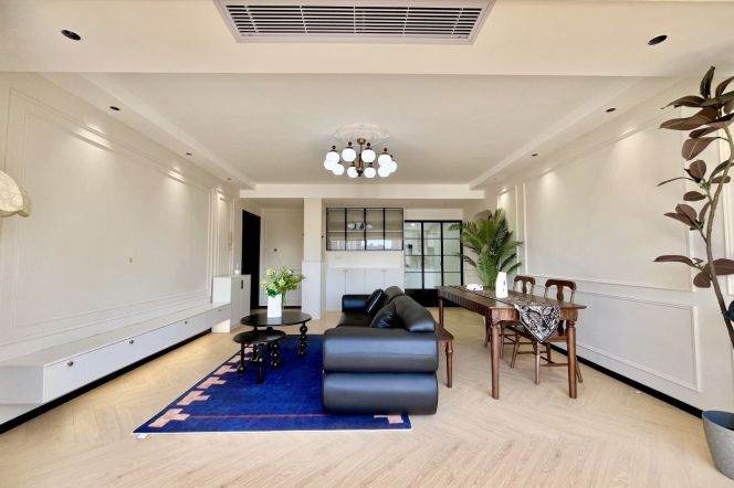 2+1 Rooms, 2 Baths with Central ac, Dryer, High rise Building, 140 sqm @ Jiaotong uni L10&11