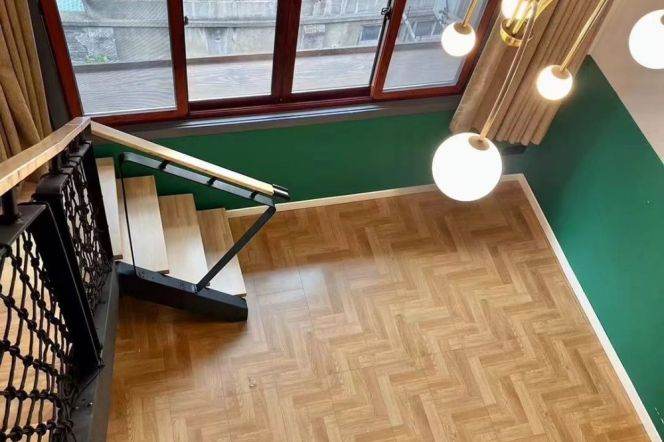 Nice terrace 2Brs/1Lr/1Bt apt nr South shanxi rd,M1/10/12/13