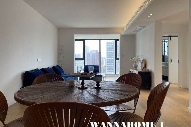 Spacious&Bright 3Bdrs 2Baths Apt+Suzhou Creek+Han Zhong Rd Metro+Awesome View