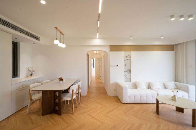 Decent 4br/2bt Flat close to JTU