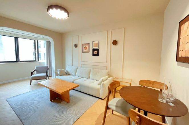 Madang Rd big 1Br,lift,modern new condition