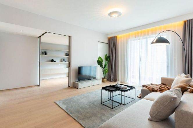 lujiazui 3br2bath180sqm