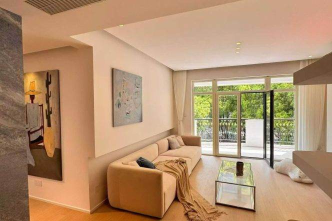  Premium residential compound located in downtown Jing’an