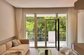 Yili Rd metro/3br2bt/central AC/floor heat/oven/dishwasher