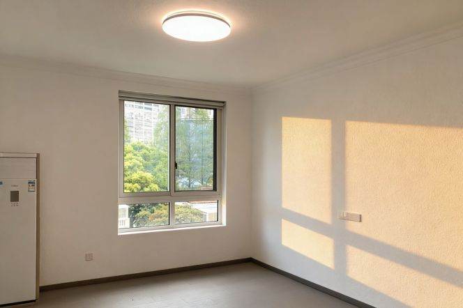 modern duplex 3brs floor heating balcony near west nan jing road line 2,12,13 only 25K