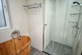 Xujiahui Metro Line 1-9-11 Station, 0 distance, high性价比 2+1 bedroom, 15.5K per month