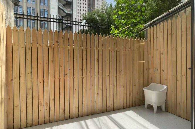 Newly Renovated Spacious 1Br/2Lr/1Bt Close to L2/11 Jiangsu Rd Station 