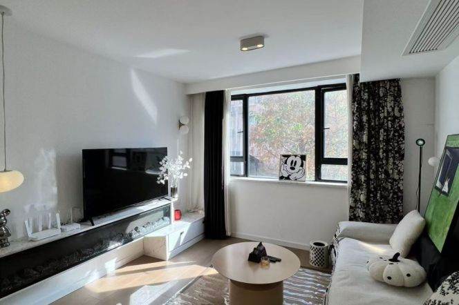 Modern designed 1br Jingan temple