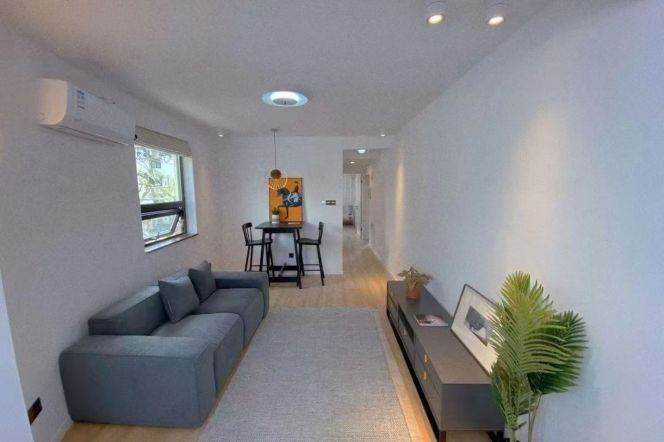 Bright 1Br/1Lr/1Bt apt nr Changping rd,M7