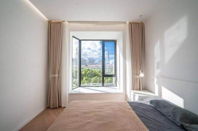 Lantian Rd metro/3br2bt/central AC/floor heat/outdoor balcony/oven/dishwasher