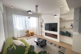 Elevator Modern&Spacious 1Br/2Lr/1Bt Close to L2/12/13 West Nanjing Rd Station 